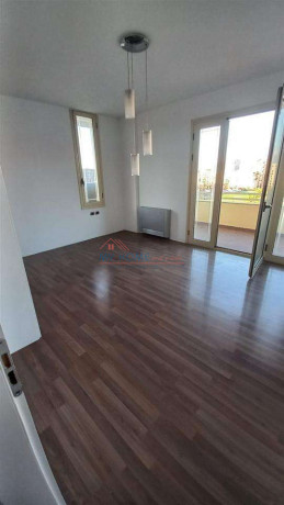 apartament-21-ne-shitje-tek-liqeni-artificial-ne-tirane-big-3