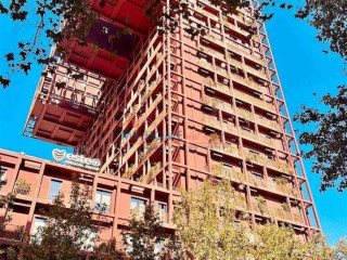 Zyre me qera tek Garden Building ne Tirane