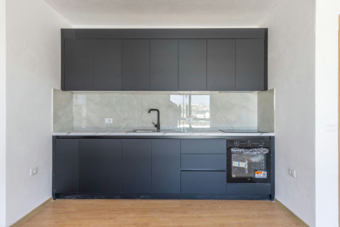 shtepi-me-qera-pallat-i-ri-21-concord-center-5-maji-big-1