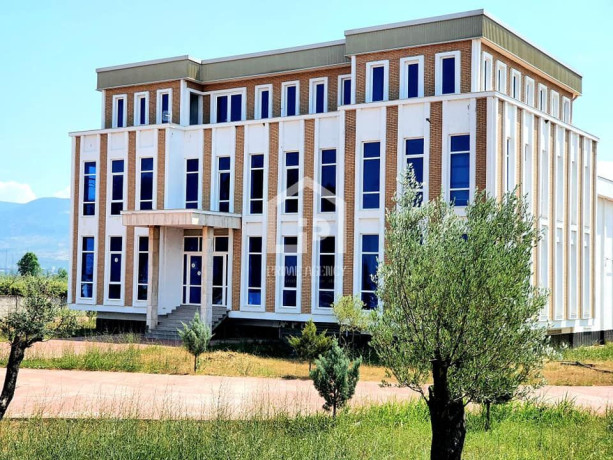 jepet-me-qera-objekt-biznesi-3-kt-autostrade-tirane-lezhe-big-4