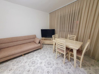 JEPET ME QERA :Apartament 1+1/ Porcelan/Prane universitetit Europian