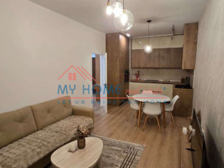 Apartament 2+1 me qera Rruga e Barrikadave ne Tirane