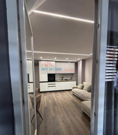 apartament-11-me-qera-tek-stacioni-i-trenit-big-3