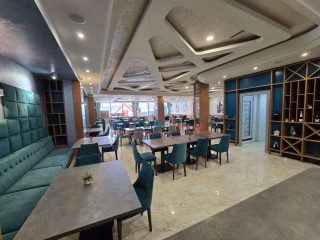 Hotel me Qira ne Vaqarr Tirane