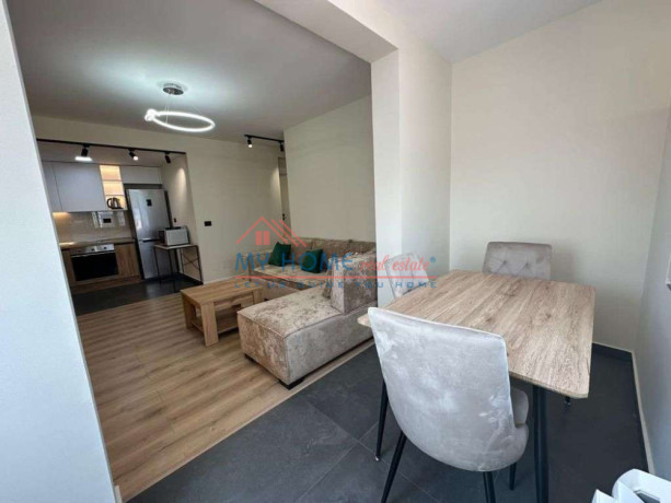 apartament-11-me-qera-pazari-i-ri-ne-tirane-big-1