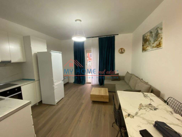 apartament-11-ne-shitje-tek-komuna-e-parisit-big-0