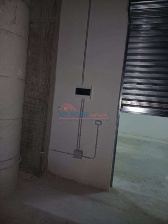 magazine-me-qira-bulevardi-i-ri-ne-tirane-big-3