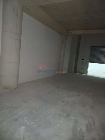 magazine-me-qira-bulevardi-i-ri-ne-tirane-big-2