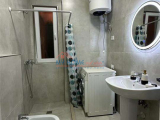 Apartament 1+1+Post Parkimi me qira tek 5 Maj Tirane