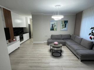 JEPET ME QERA: APARTAMENT 1 + 1/ RRUGA KOSOVAREVE