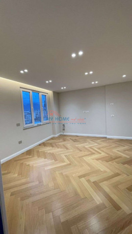 zyre-me-qera-tek-ish-ekspozita-tirane-big-0