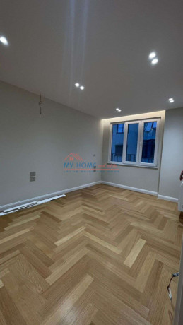 zyre-me-qera-tek-ish-ekspozita-tirane-big-4