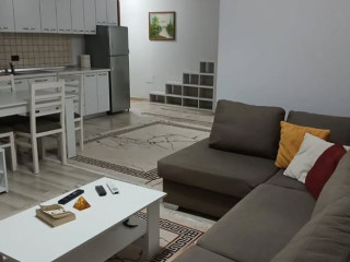 JEPET ME QERA: APARTAMENT 2 + 1+2 / Qender_Mbrapa 15 Kt