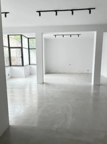 jepet-me-qera-ambjent-biznesi-zona-rrdurresit-ibrahim-tukiqi-prane-optika-luani-big-4