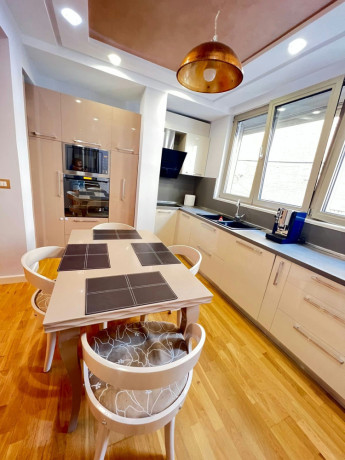 shtepi-me-qera-pallat-egzistues-21-pazari-i-ri-big-3