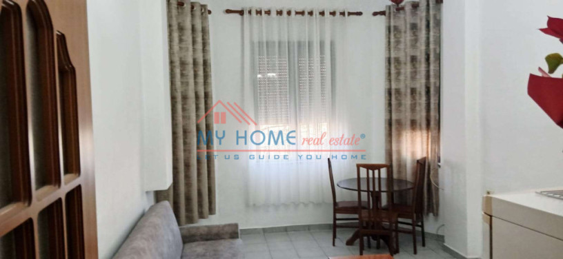 zyre-me-qira-ne-bllok-tirane-big-1