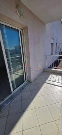 zyre-me-qera-tek-jordan-misja-tirane-big-1