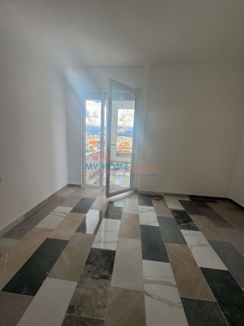 apartament-21-ne-shitje-tek-terminali-ne-tirane-big-0
