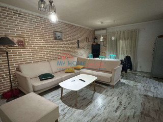 Apartament 2+1 me qira tek Komuna e Parisit