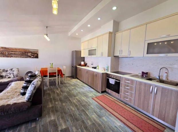 shitet-apartament-31-1-garazh-pamje-nga-liqenipogradec-big-3