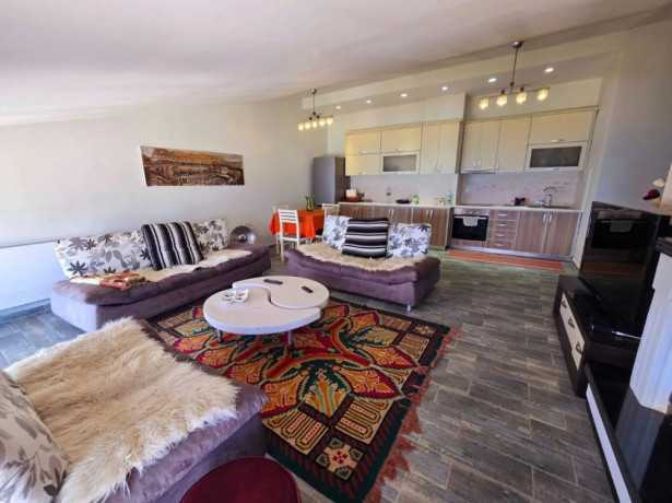 shitet-apartament-31-1-garazh-pamje-nga-liqenipogradec-big-0