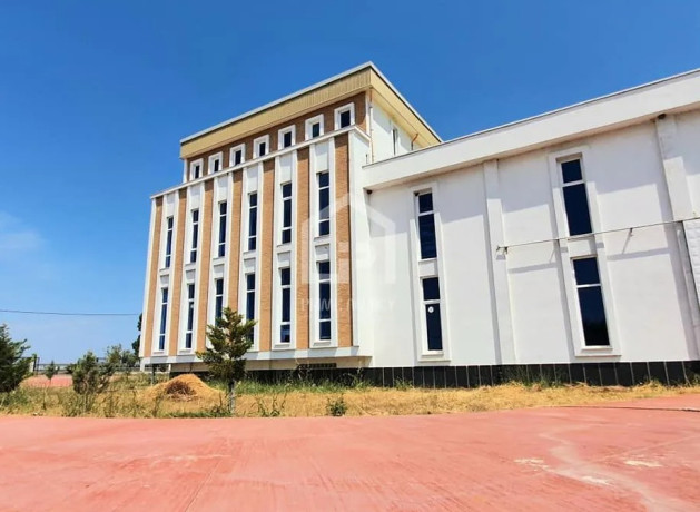 jepet-me-qera-objekt-biznesi-3-kt-autostrade-tirane-lezhe-big-2