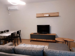 JEPET ME QERA: APARTAMENT 1 + 1/ MUHAMET GJOLLESHA_PASTIÇERI SOMEG