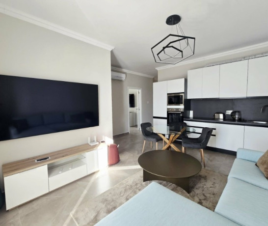 jepet-me-qera-apartament-212-me-pamje-nga-deti-big-1