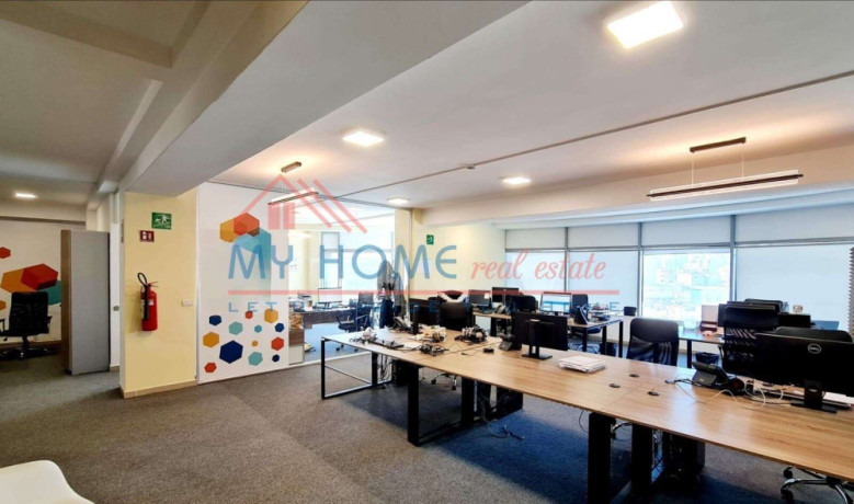 ambjent-komercial-tek-kompleksi-halili-ne-tirane-big-3