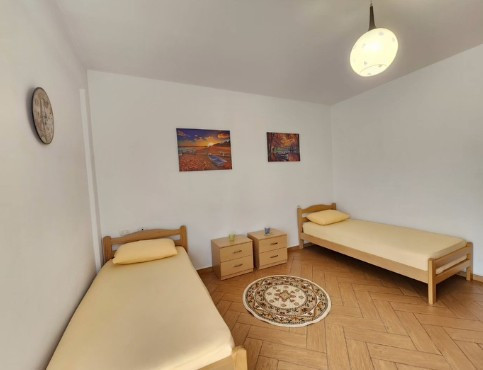 jepet-me-qera-apartament-21-rruga-e-dibres-tek-selvia-big-1