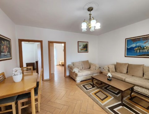 jepet-me-qera-apartament-21-rruga-e-dibres-tek-selvia-big-3