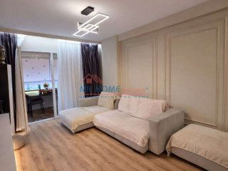 Apartament 2+1 ne shitje Komuna e Parisit ne Tirane