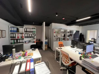 JEPET ME QIRA : Ambjent ZYRASH /PAZARI RI_ PRANE BKT