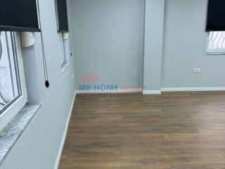 Zyre me qera ne Qender Tirane