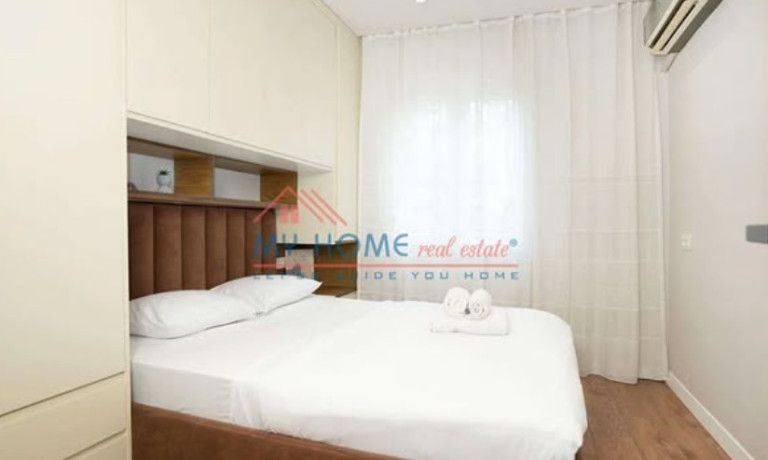 prane-harry-fultz-jepet-me-qera-11-big-3