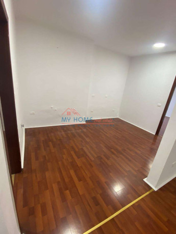 zyre-me-qera-bllok-ne-tirane-big-2