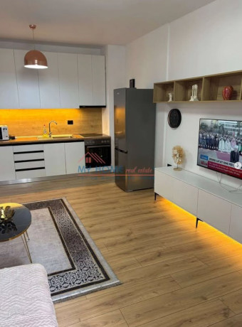 21-dhjetori-kompleksi-star-jepet-me-qera-21-big-1