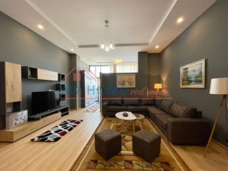 Liqeni i Thate, Rruga Peti, jepet me qira Apartament 1+1