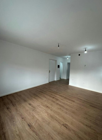 shitet-apartament-11-zona-spitali-allias-tufine-big-1