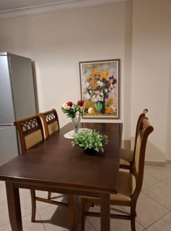 jepet-me-qera-apartament-21-blloku-prane-juveniljes-big-0