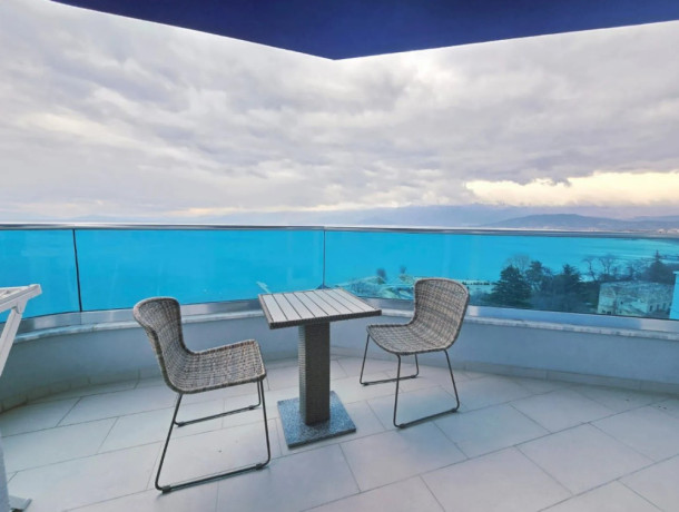 jepet-me-qera-ditore-apartament-lake-view-escape-9-big-2