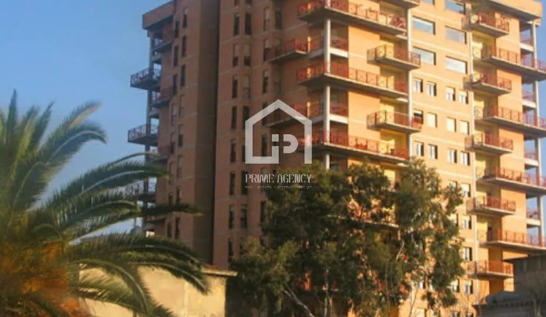 jepet-me-qera-ambjent-biznesi-zona-qender-torre-drini-big-4