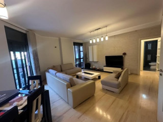 SHITET: APARTAMENT 2+1+2 Pranë market JOENA_ 21 DHJETORI