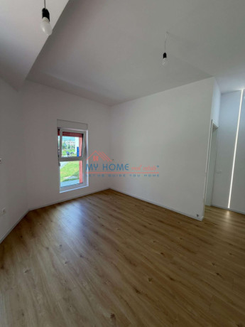 zyre-me-qera-ali-demi-tirane-big-2