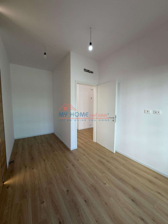 zyre-me-qera-ali-demi-tirane-big-1