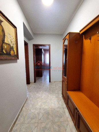 apartament-11-me-qera-tek-rruga-bardhyl-tirane-big-4