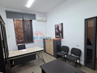 Zyre me qera tek Bulevardi Bajram Curri Tirane