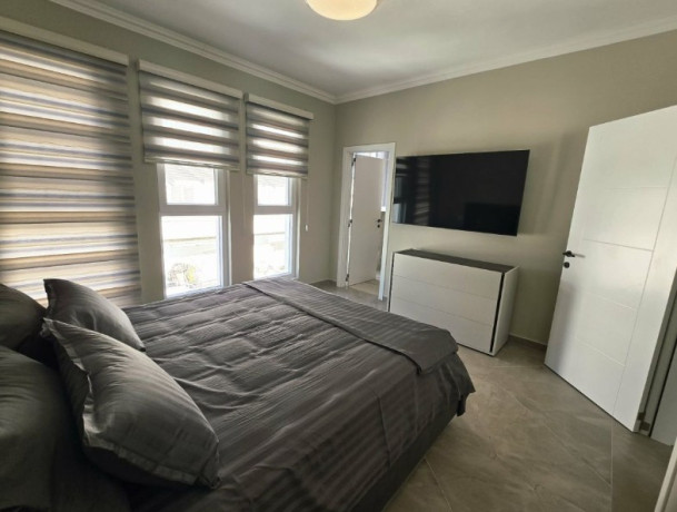 jepet-me-qera-apartament-212-me-pamje-nga-deti-big-2