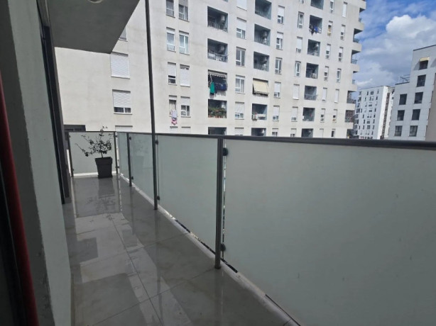 apartament-luksoz-212-rruga-frosina-plaku-prane-shkolles-naim-frasheri-big-2