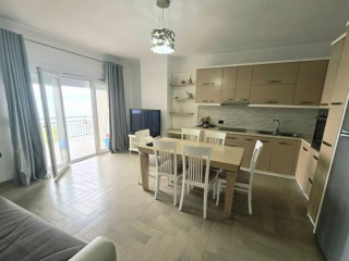 SHITET: Apartament 1+1 | Pogradec Pamje nga Liqeni